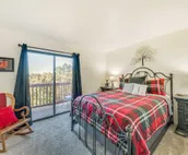 Renovated Ruidoso Cabin w/ Sierra Blanca View