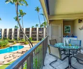 Dead center ocean views and indoor/outdoor living