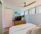 Coastal Remodeled ocean view Papakea Resort condo