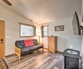 Cozy Downtown Soldotna Cabin: Dogs Welcome!