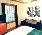 Charming, 4 Bed/3 Bath; 5 min walk to OU Stadium!