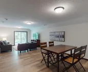 The Blue Ox on Gull. (Sleeps 17)