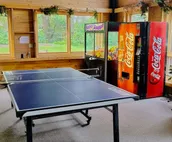 The Blue Ox on Gull. (Sleeps 17)