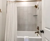 Carlton Landing-Greenway Getaway