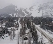 Walk Anywhere: Alyeska Resort - Chair 4 Por Favor!