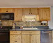 Sweet Wyoming Suite, Centrally located Stay + Wifi