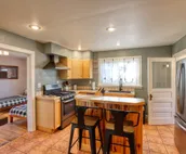 The Big Horn Homestead-2 Spacious Units,16+ guests