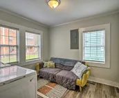 Cozy Blue Cottage in Starkville Near Dtwn!