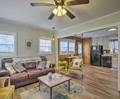 Cozy Blue Cottage in Starkville Near Dtwn!