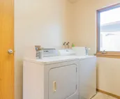 Alaska Comfort & Coffee Suite