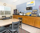 Days Inn by Wyndham Lexington NE
