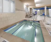 Holiday Inn Express & Suites Mitchell, an IHG Hotel