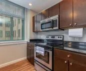 Park Pacific - Spacious DT Apts with Free Parking by Zencity