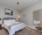 Park Pacific - Spacious DT Apts with Free Parking by Zencity
