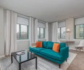 Park Pacific - Spacious DT Apts with Free Parking by Zencity