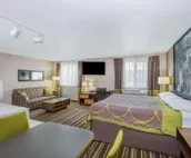 Super 8 by Wyndham Brookings
