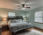 Quiet Comfy 2 BR Home In South Bend, Minutes From Notre Dame! Pet Friendly! home