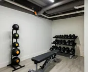 Midtown Studio Steps from Dining and Nightlife