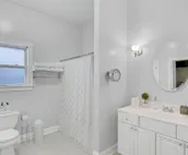 Adorable Victorian-era 3BR Home - Blocks to Lucas Oil Stadium! home