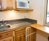 Eagle Peak Guesthouse