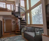 Eagle Peak Guesthouse
