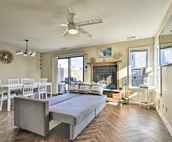 Cozy Virginia Beach Townhome about 6 Mi to Beach!
