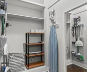 Historic HP 1BR with Fast Transit to UChicago & DT by Zen Rentals