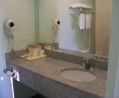Days Inn & Suites by Wyndham Columbus NE