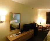 Days Inn by Wyndham Lexington NE