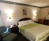 Days Inn by Wyndham Lexington NE