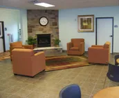 Days Inn & Suites by Wyndham Columbus NE