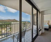 Tower 1 Suite 3007 | Waikiki Banyan Condominium in Honolulu | Koko Resorts