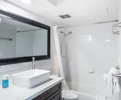 Book Tower 1 Suite 1212 | Waikiki Banyan Condominium | Koko Resorts
