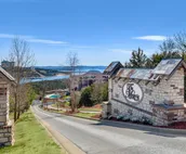 Majestic 204 - 2 BD | LAKE