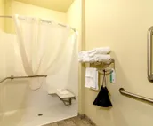 Cobblestone Hotel & Suites - McCook