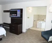 Holiday Inn Express Hotel & Suites Evanston, an IHG Hotel