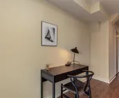 Park Pacific - Spacious DT Apts with Free Parking by Zencity