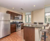 Park Pacific - Spacious DT Apts with Free Parking by Zencity