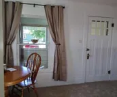 Bright and Cool Powell Apartment