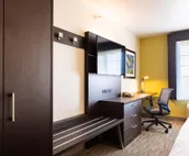 Holiday Inn Express Hotel & Suites Evanston, an IHG Hotel
