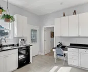 Adorable Victorian-era 3BR Home - Blocks to Lucas Oil Stadium! home
