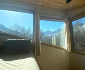 Eagle Peak Guesthouse
