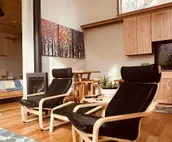Eagle Peak Guesthouse