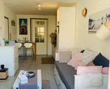 France Calvados Bernières-sur-Mer vacation rental compare prices direct by owner 34773513