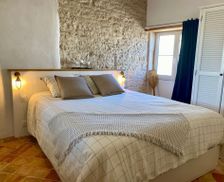 France Charente-Maritime La Couarde-sur-Mer vacation rental compare prices direct by owner 33514075