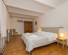 Italy  Campiglia Marittima vacation rental compare prices direct by owner 34886066