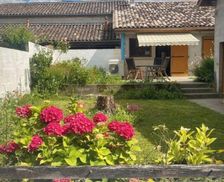 France Gironde Monségur vacation rental compare prices direct by owner 36068503