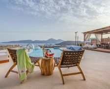 Greece Cyclades Milos vacation rental compare prices direct by owner 36082345