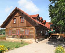 Czechia  Uhlejov vacation rental compare prices direct by owner 36017001