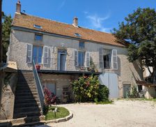 France Saône-et-Loire Aluze vacation rental compare prices direct by owner 36129822